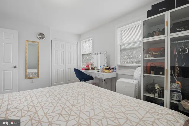 $425,000 | 8 Red Bud Court, Essex, MD 21221