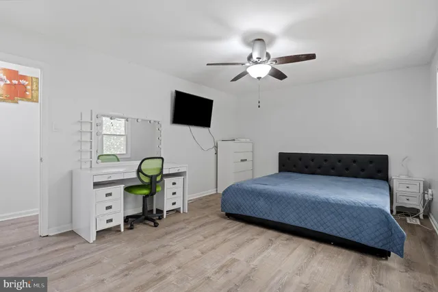 $425,000 | 8 Red Bud Court, Essex, MD 21221