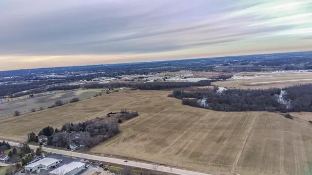 $2,250,000 | Lt0 Lt0 County Highway, West Bend, WI 53095