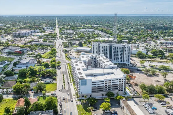$2,700 | 18412 Homestead Avenue, Unit 727, Miami, FL 33157