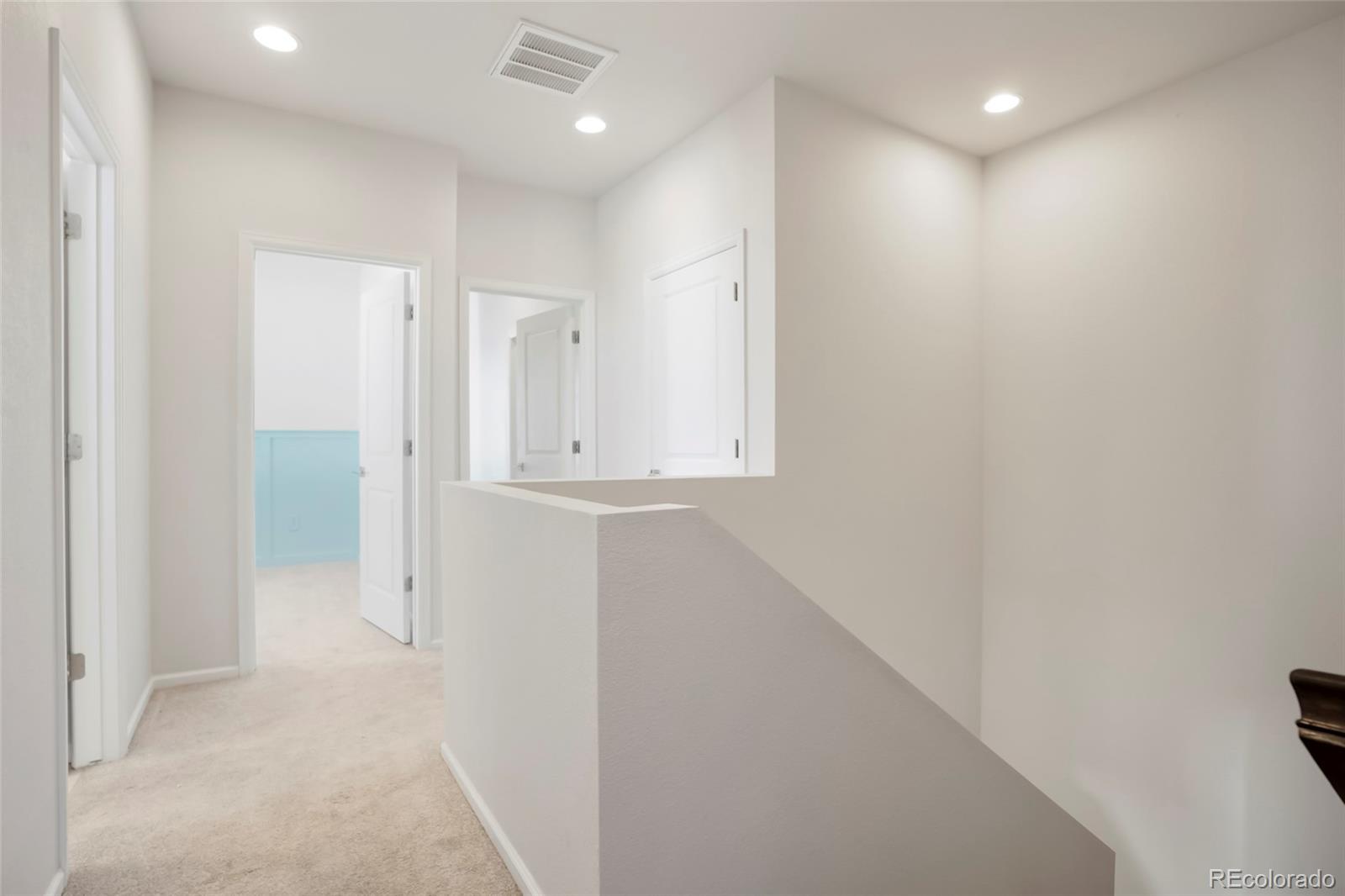 1675 South Andes Way Aurora, CO 80017 - Photo 20 of 32 a view of hallway with shower