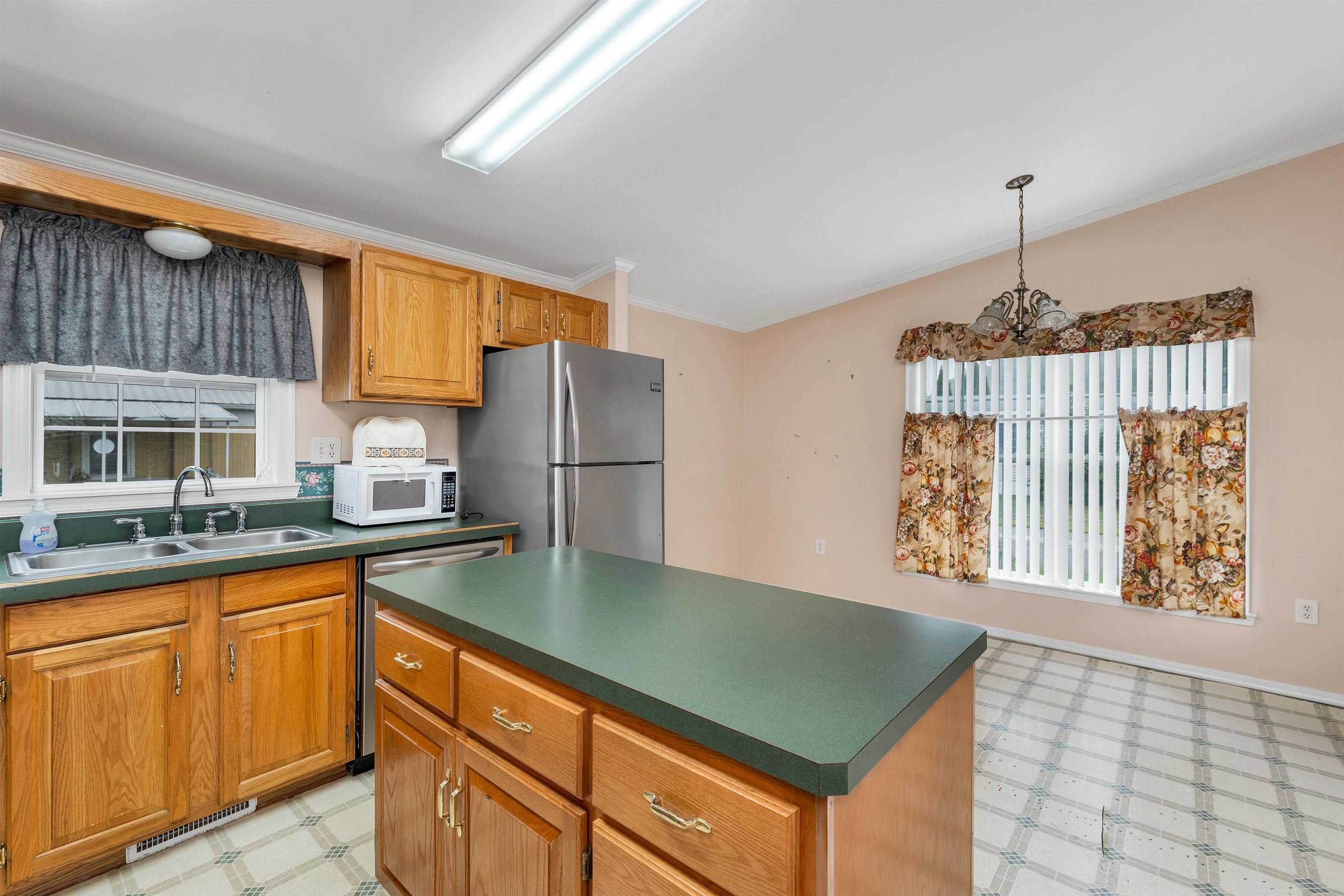 290 Calef Highway, Unit D1 Epping, NH 03042 - Photo 13 of 24