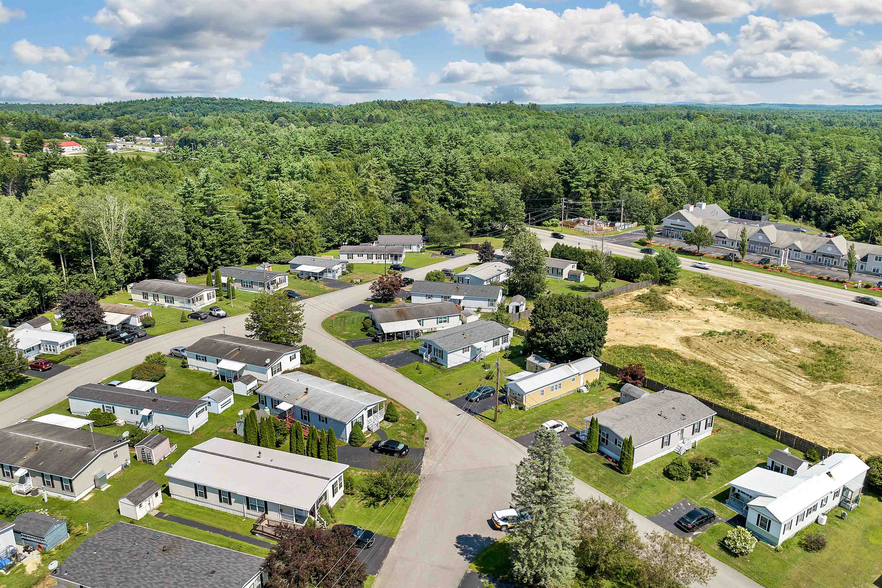 290 Calef Highway, Unit D1 Epping, NH 03042 - Photo 14 of 24