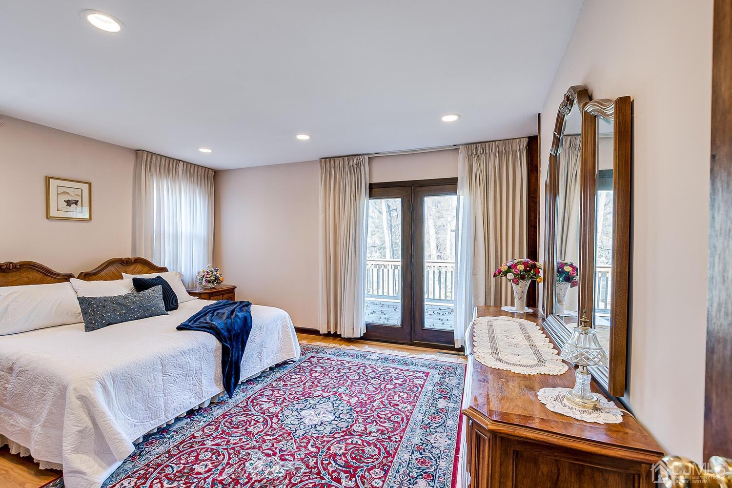 41 Clive Hills Road Edison, NJ 08820 - Photo 27 of 39 a bedroom with two beds and a dresser