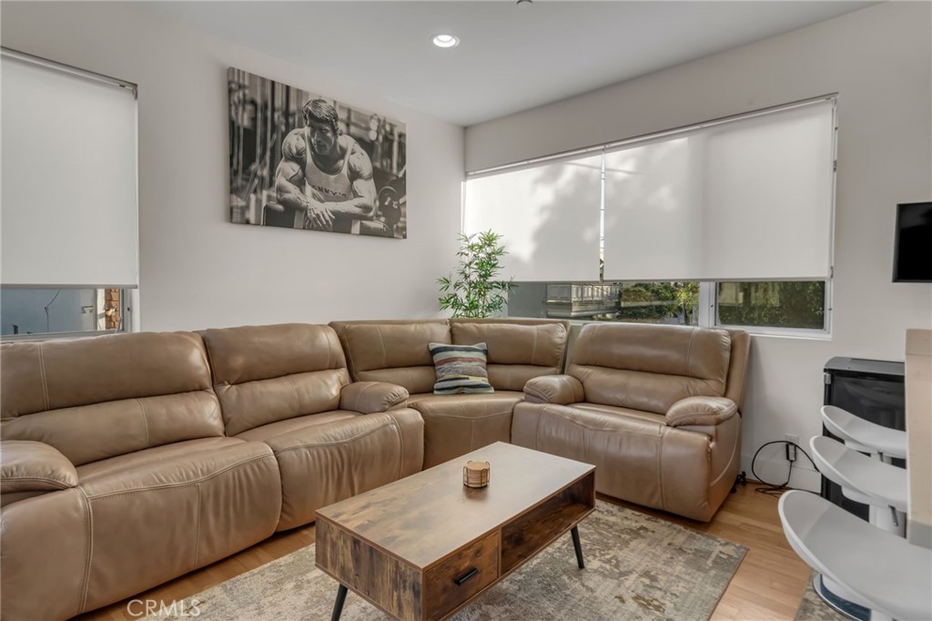302 South Venice Boulevard Venice, CA 90291 - Photo 11 of 41 Gallery Image 11