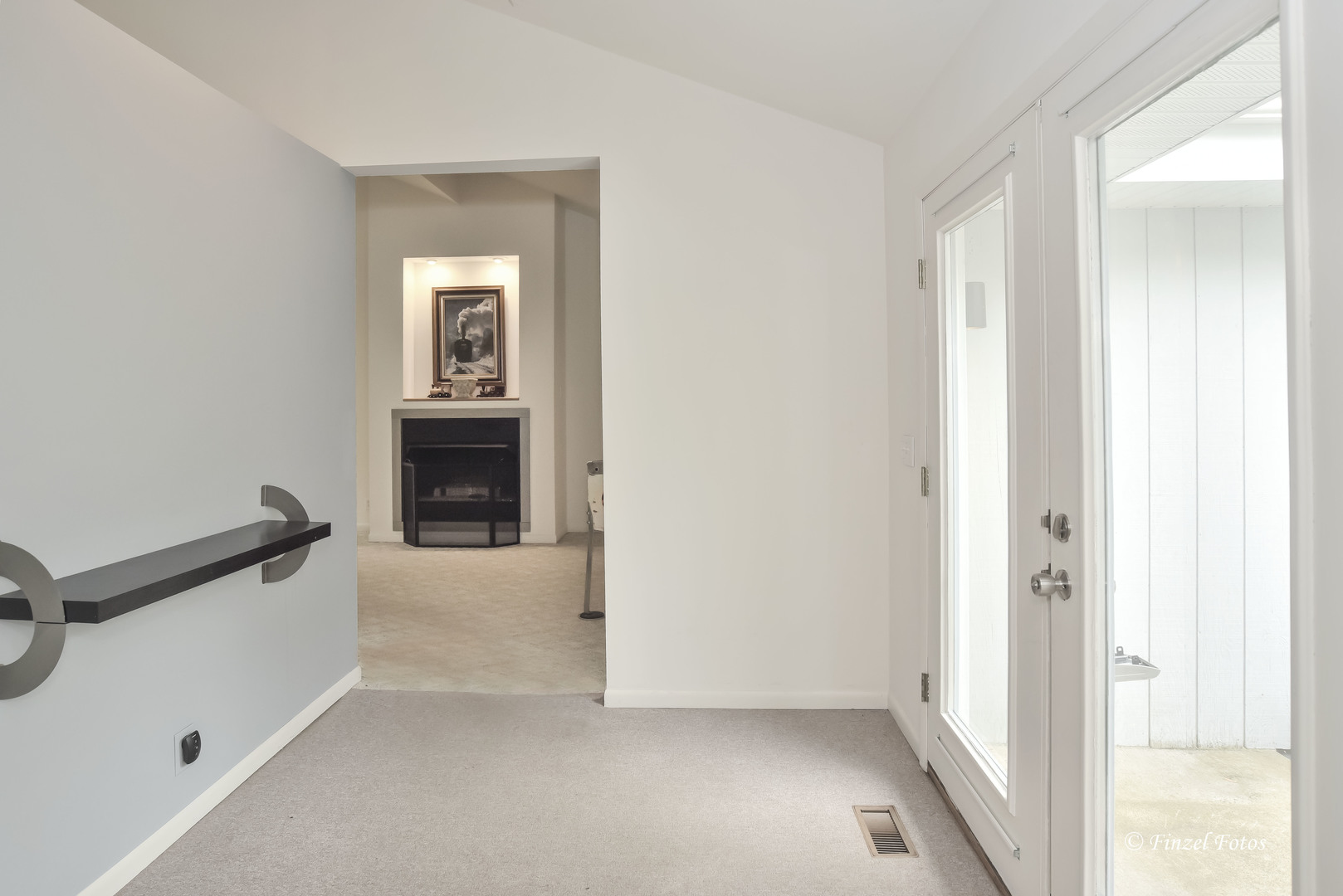 1817 Orchard Lane McHenry, IL 60050 - Photo 3 of 20 a view of an empty room and fire place