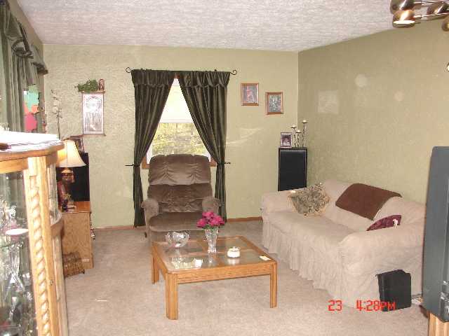 6931 Locust Road Delavan, IL 61734 - Photo 2 of 9
