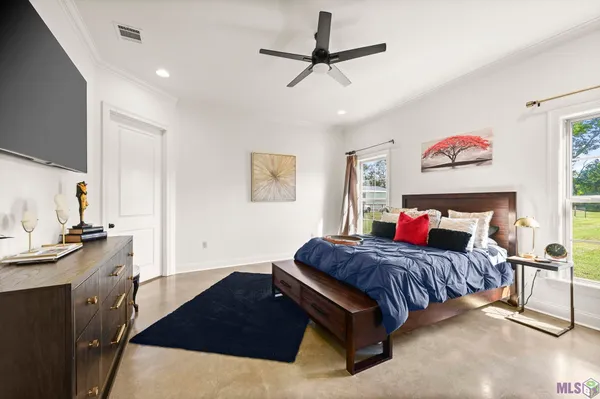 $585,000 | 38059 Osten Beard Road, Darrow, LA 70725