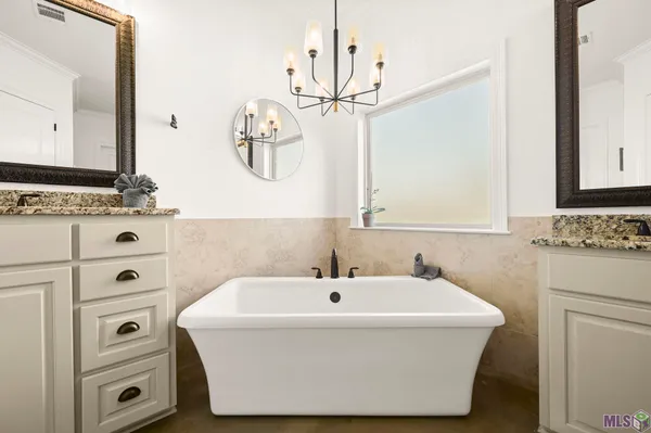 $585,000 | 38059 Osten Beard Road, Darrow, LA 70725