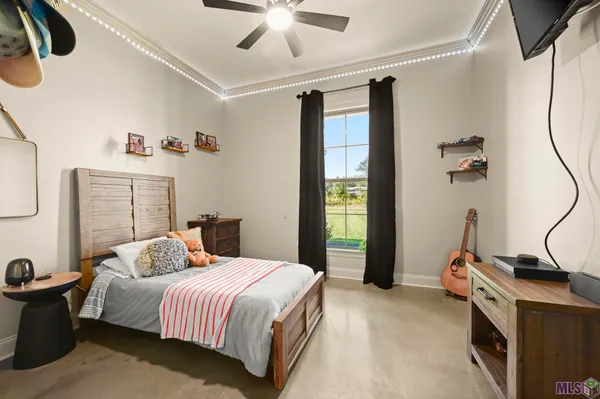 $585,000 | 38059 Osten Beard Road, Darrow, LA 70725