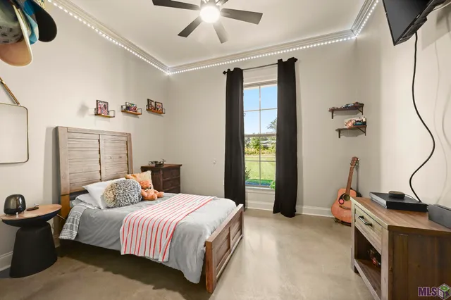 $610,000 | 38059 Osten Beard Road, Darrow, LA 70725