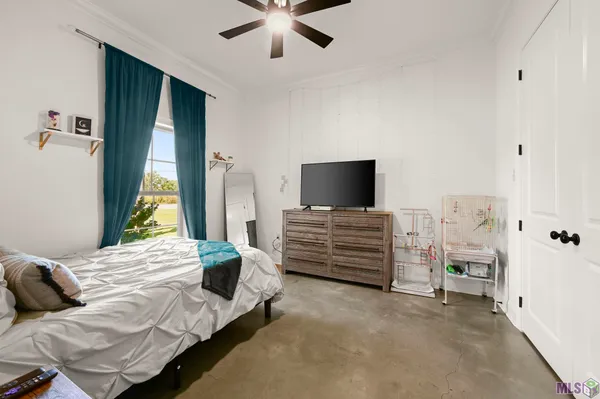 $585,000 | 38059 Osten Beard Road, Darrow, LA 70725