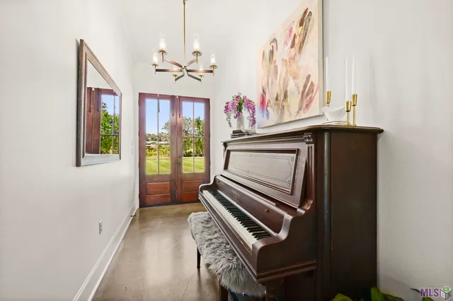 $610,000 | 38059 Osten Beard Road, Darrow, LA 70725