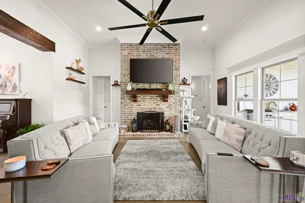 $585,000 | 38059 Osten Beard Road, Darrow, LA 70725