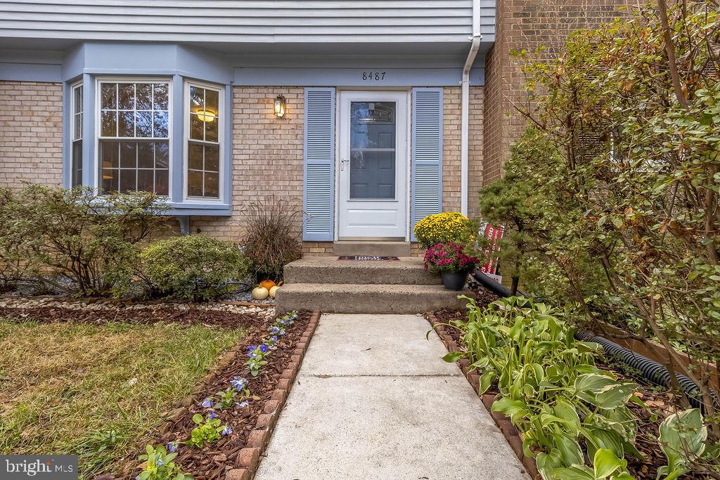 8487 Kitchener Drive Springfield, VA 22153 - Photo 1 of 28 Festive and attractive front yard.