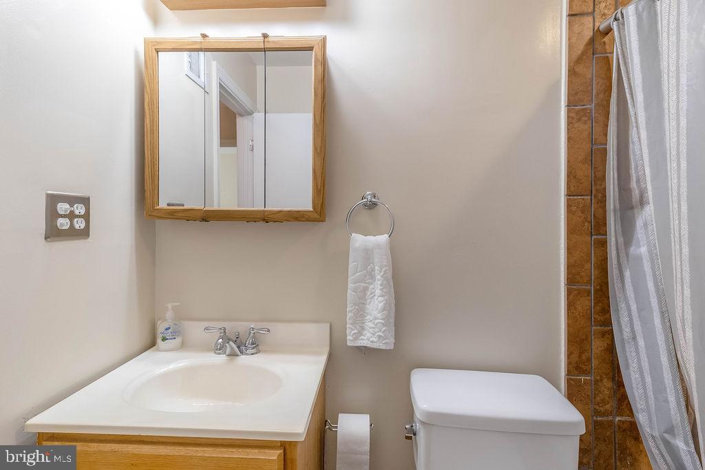 8487 Kitchener Drive Springfield, VA 22153 - Photo 25 of 28 Gallery Image 25
