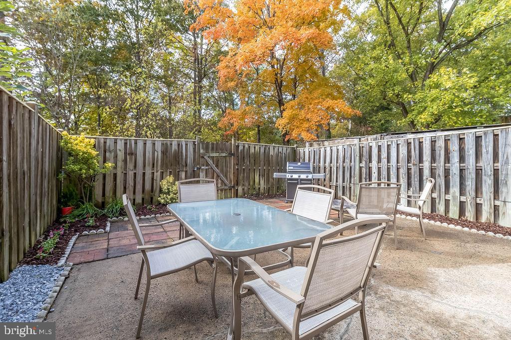 8487 Kitchener Drive Springfield, VA 22153 - Photo 4 of 28 Gallery Image 4