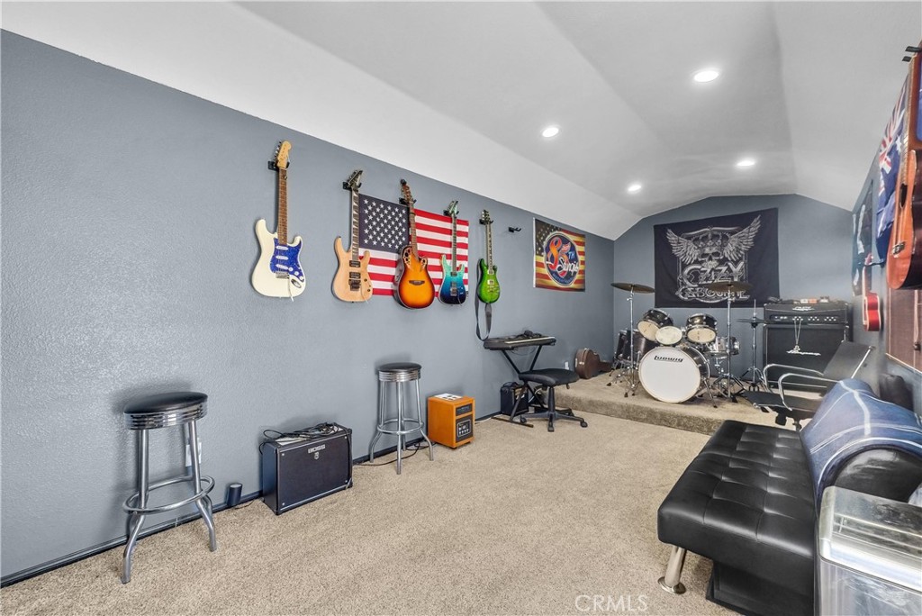 13931 Falling Leaf Road Apple Valley, CA 92307 - Photo 26 of 50 Side view of Music Room How do you want to use it?
