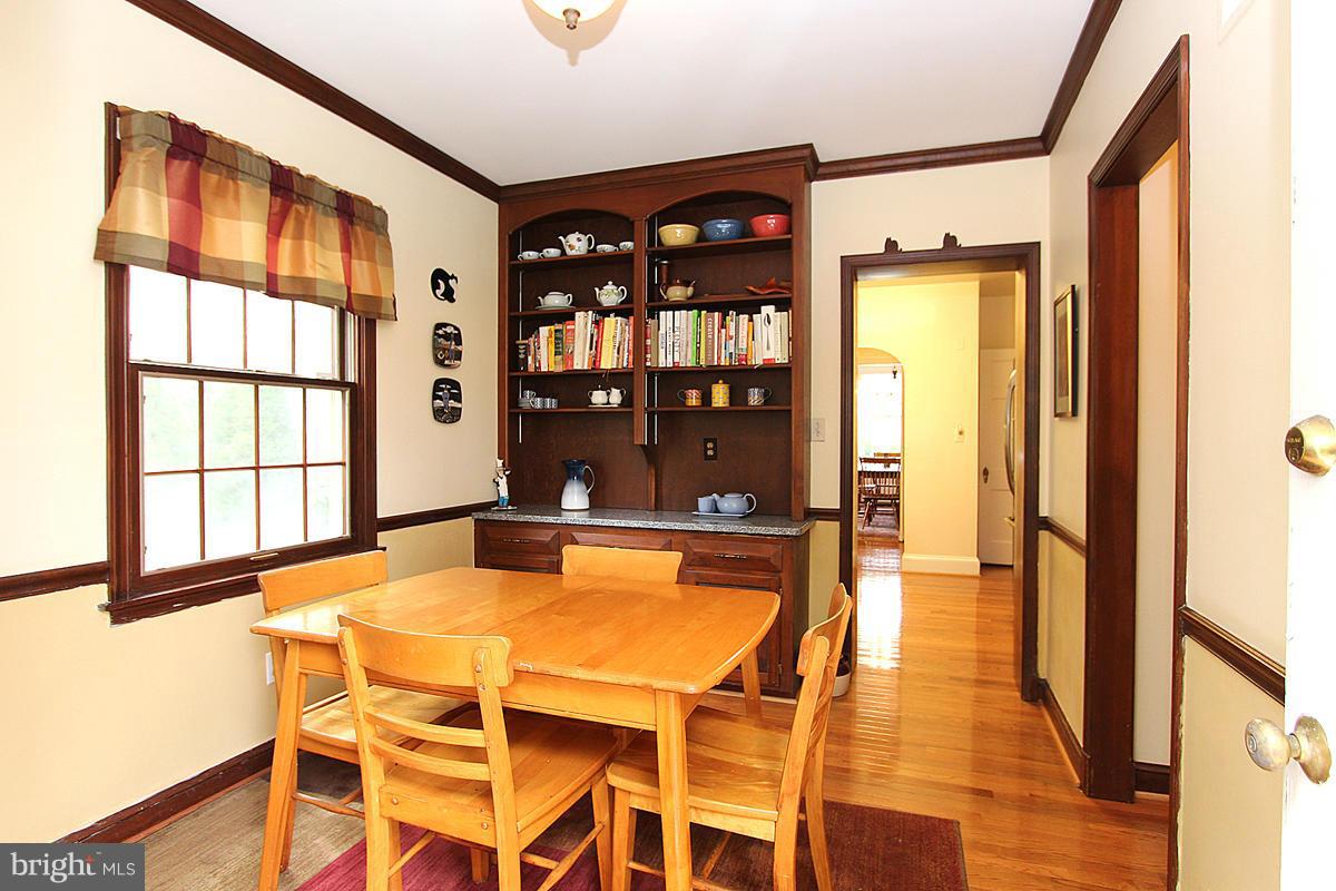 4504 Wetherill Road Bethesda, MD 20816 - Photo 11 of 29 Breakfast Nook with Built-In Desk