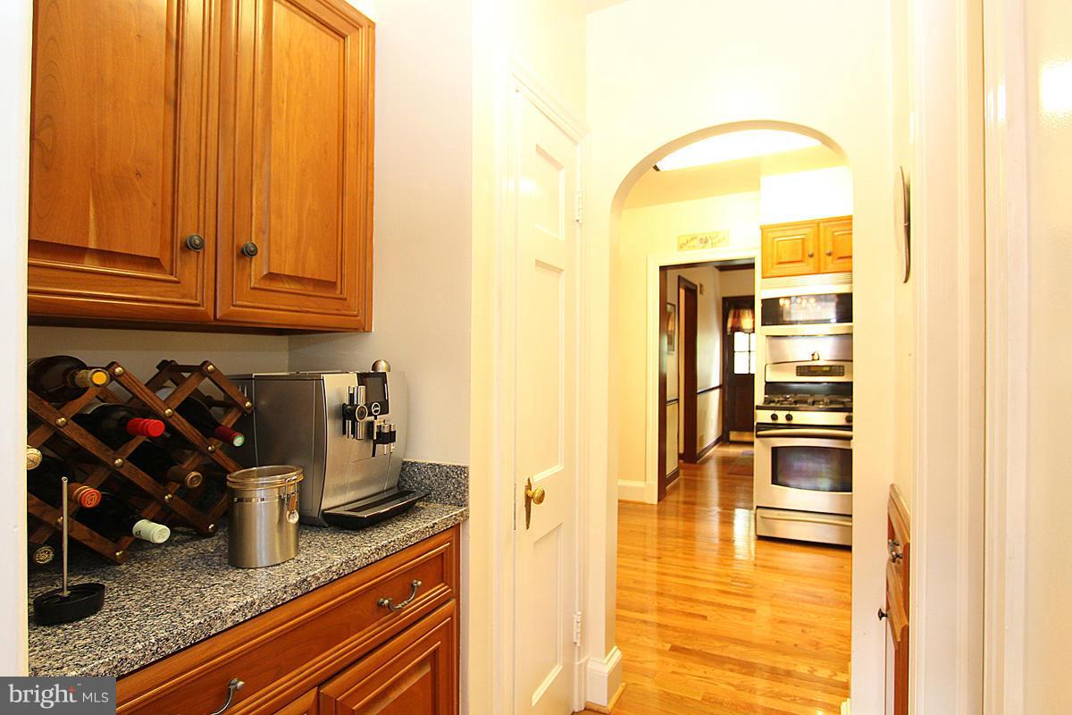 4504 Wetherill Road Bethesda, MD 20816 - Photo 12 of 29 Butler's Pantry