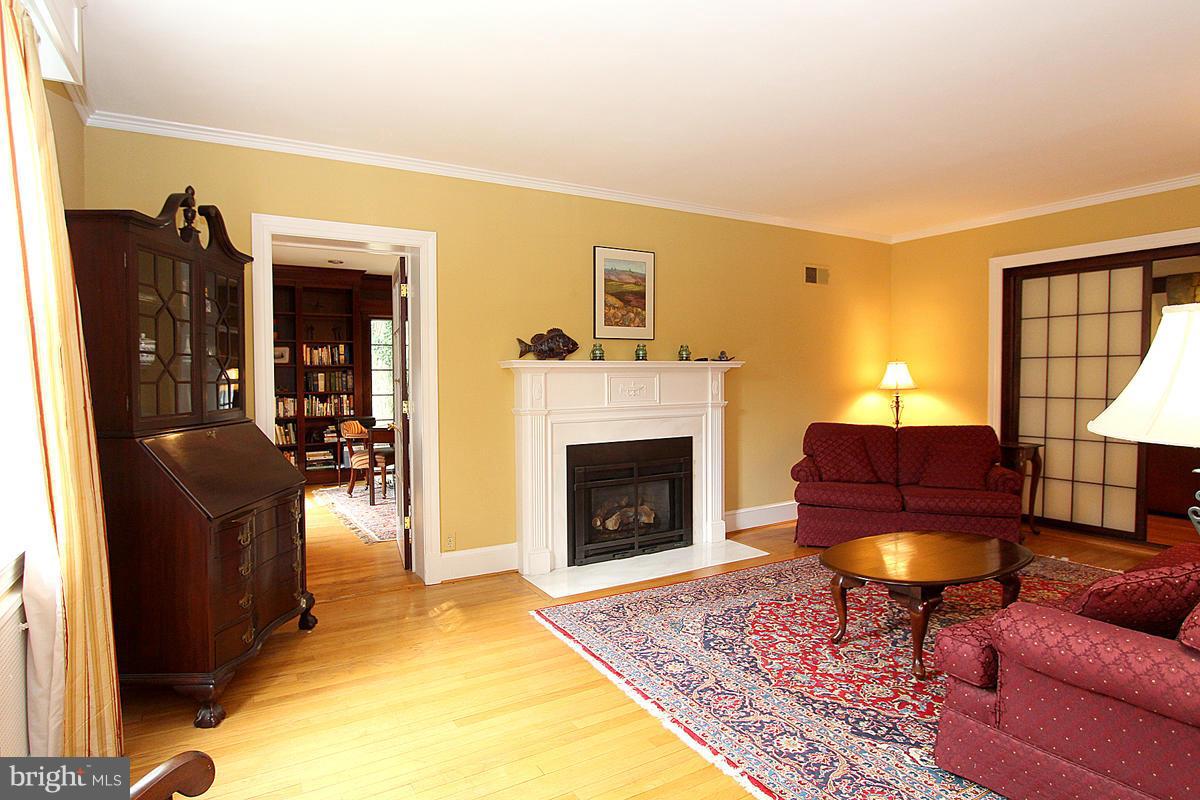 4504 Wetherill Road Bethesda, MD 20816 - Photo 3 of 29 Living Room with Gas Fireplace