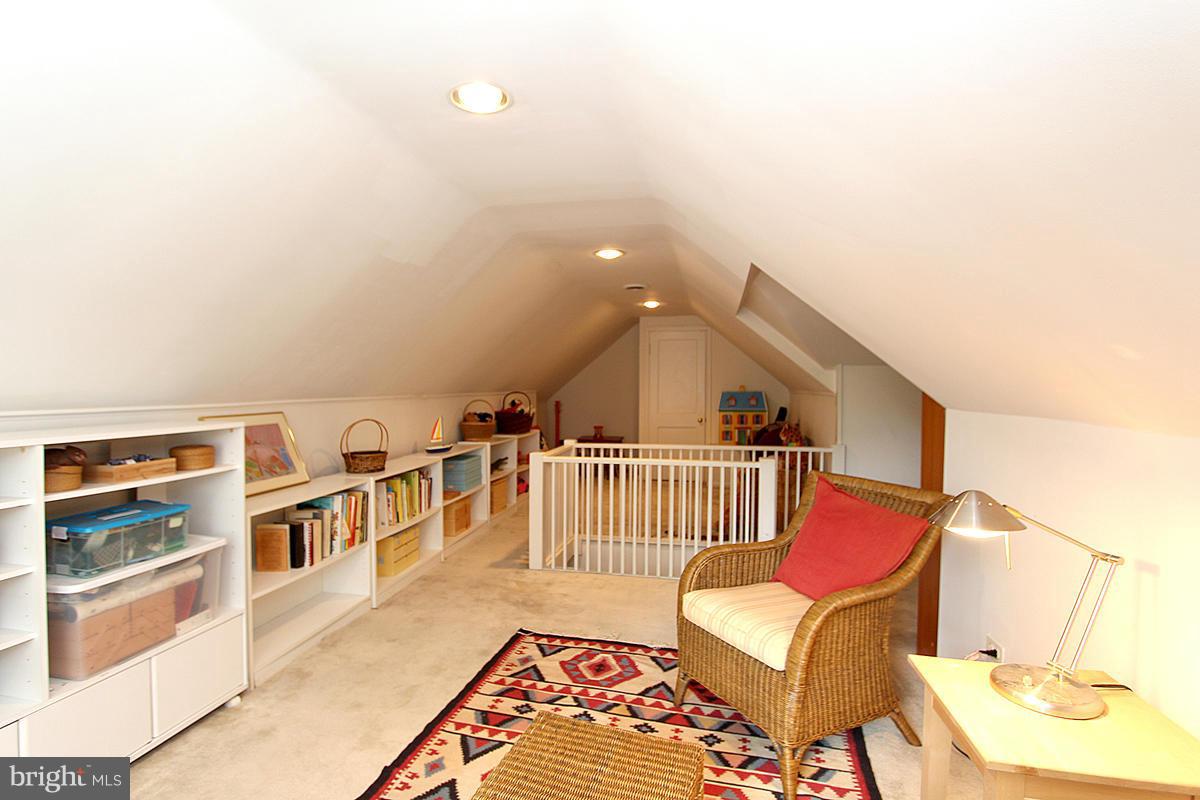 4504 Wetherill Road Bethesda, MD 20816 - Photo 22 of 29 Loft or Bedroom #5