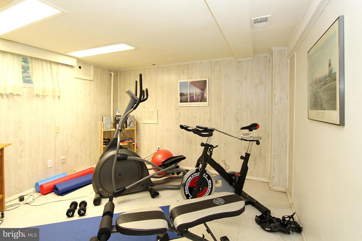 4504 Wetherill Road Bethesda, MD 20816 - Photo 25 of 29 Exercise Room