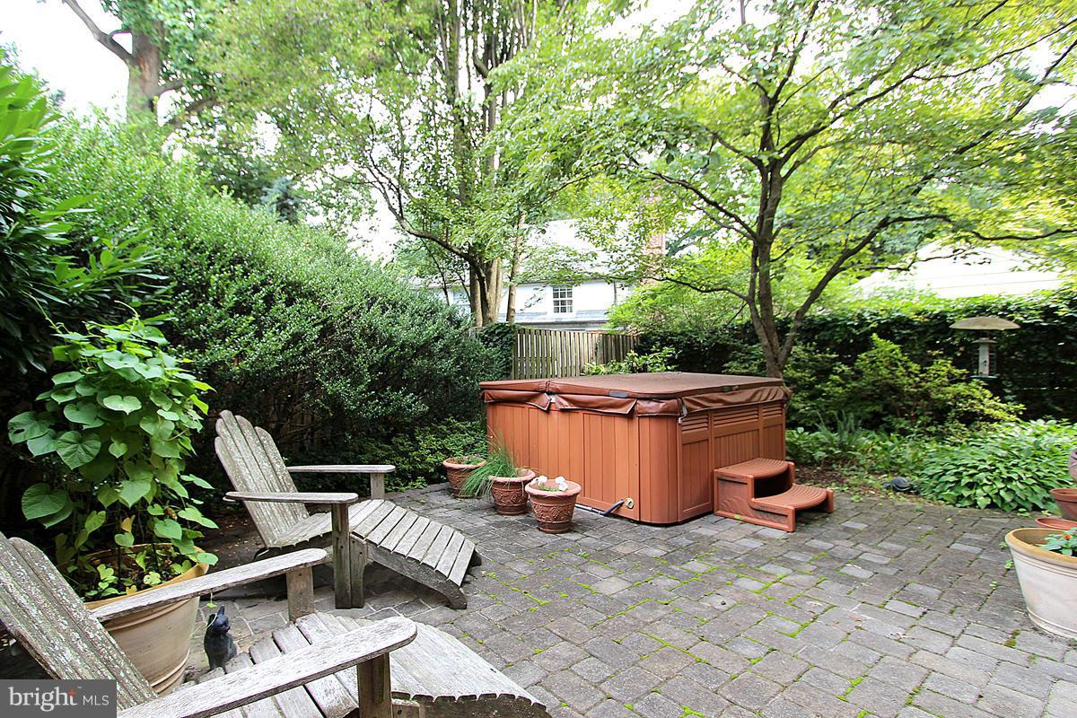 4504 Wetherill Road Bethesda, MD 20816 - Photo 26 of 29 Lush Back Patio