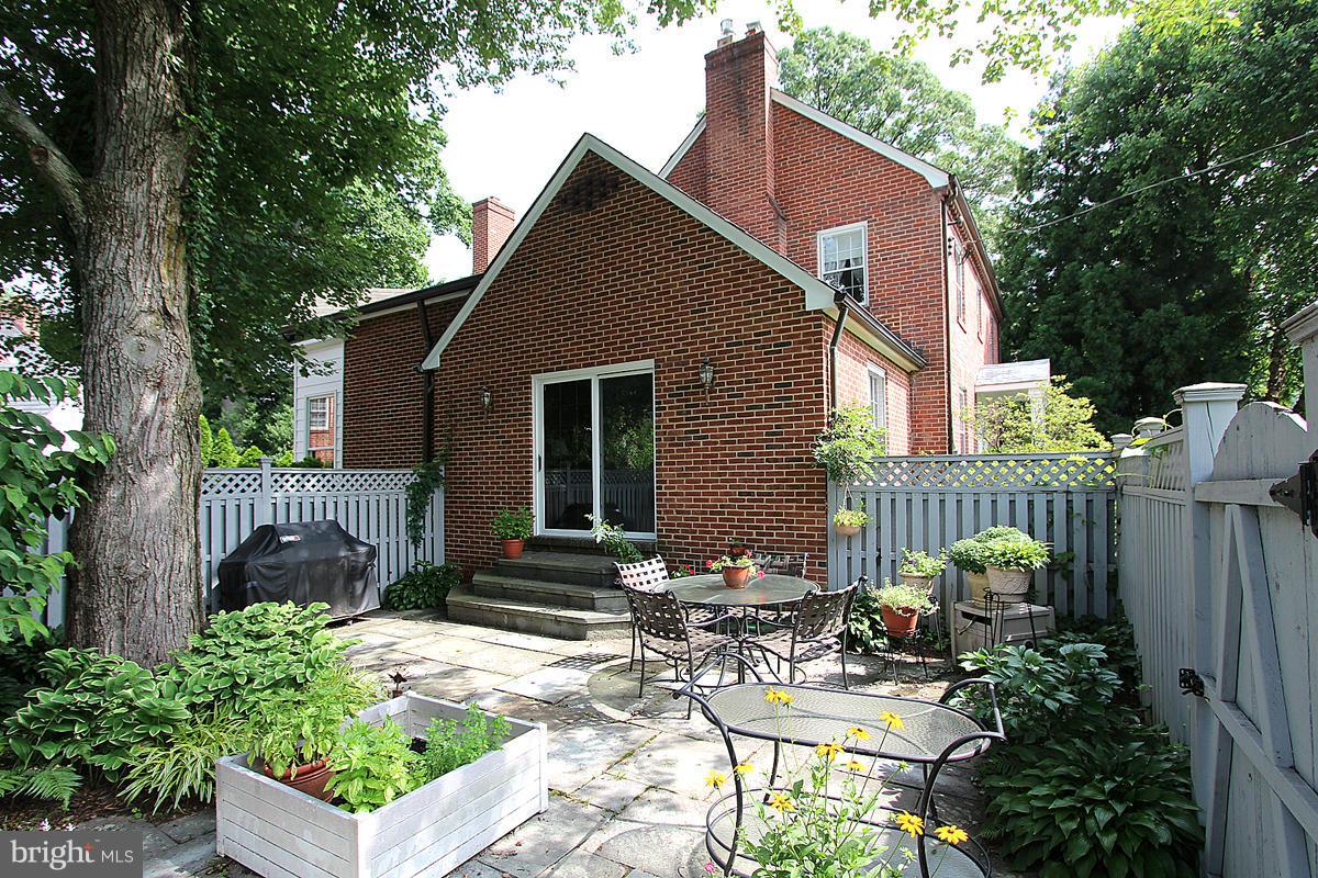 4504 Wetherill Road Bethesda, MD 20816 - Photo 27 of 29 Private Side Patio Off Library