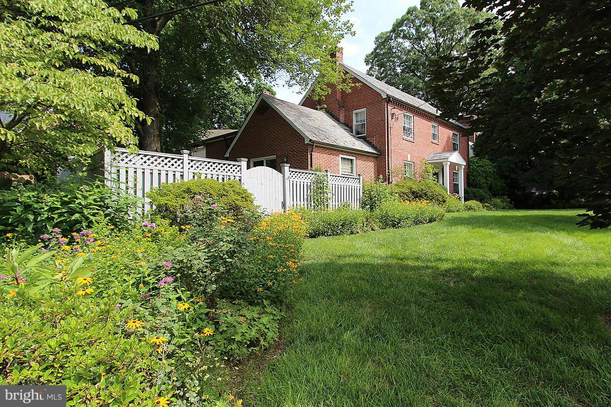 4504 Wetherill Road Bethesda, MD 20816 - Photo 29 of 29 Side View
