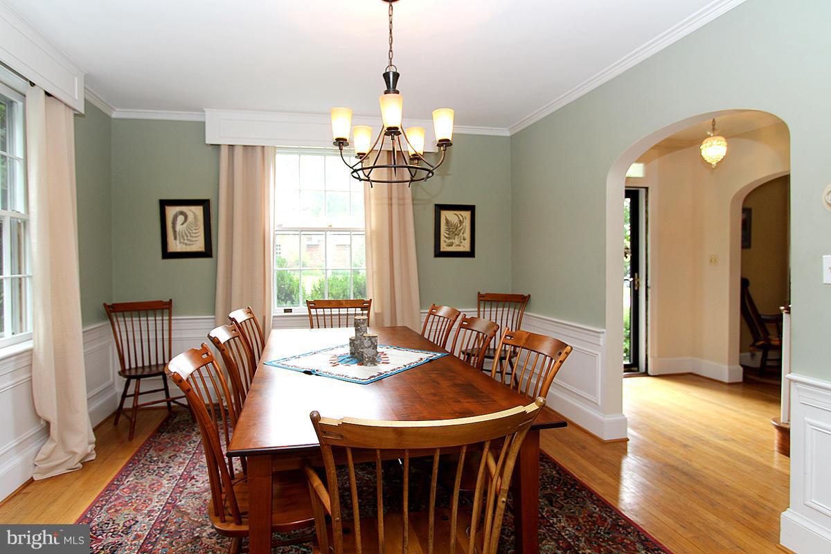 4504 Wetherill Road Bethesda, MD 20816 - Photo 8 of 29 Dining Room