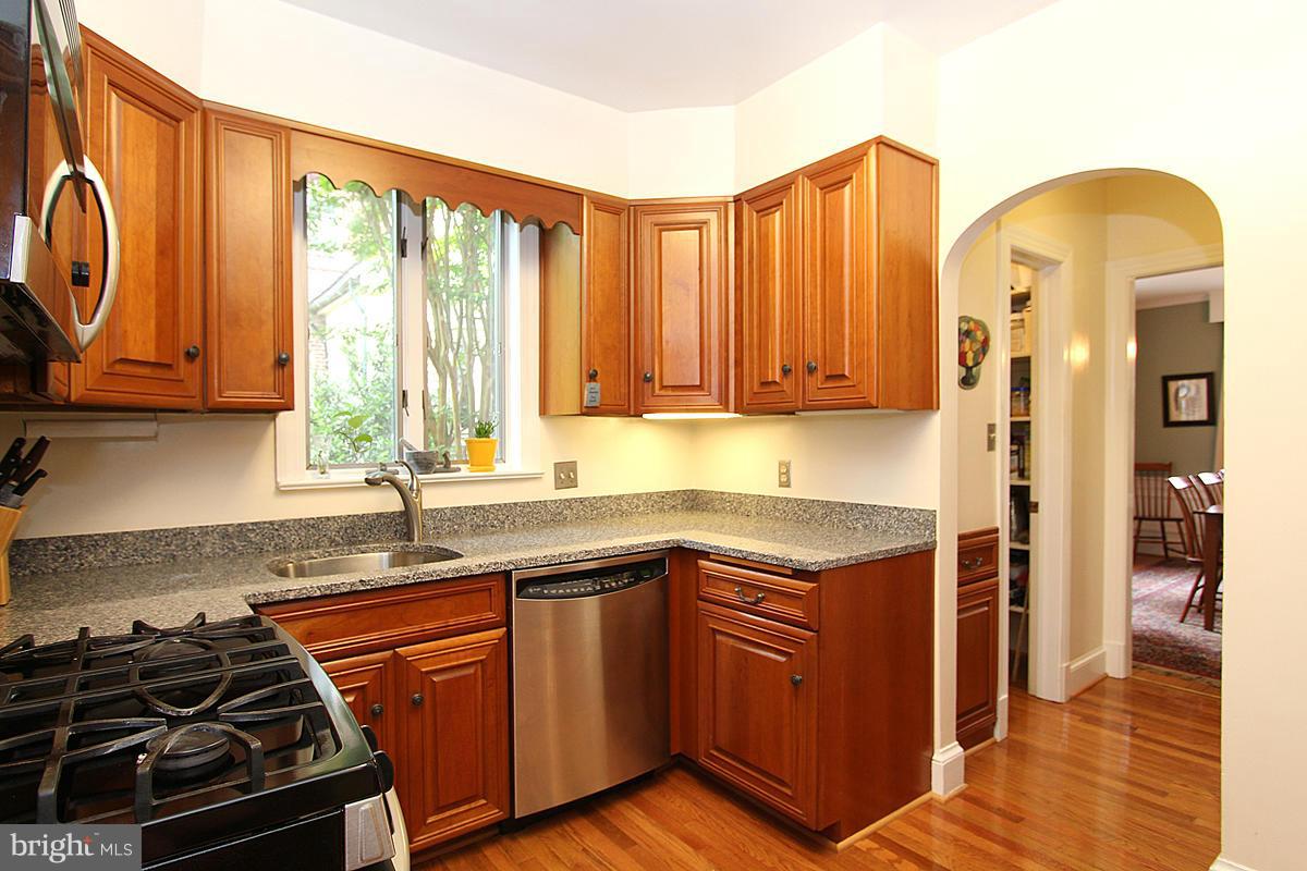 4504 Wetherill Road Bethesda, MD 20816 - Photo 10 of 29 Kitchen with Pantry