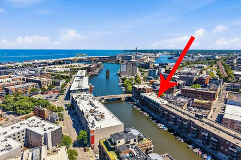 $424,900 | 200 South Water Street, Unit 104, Milwaukee, WI 53204