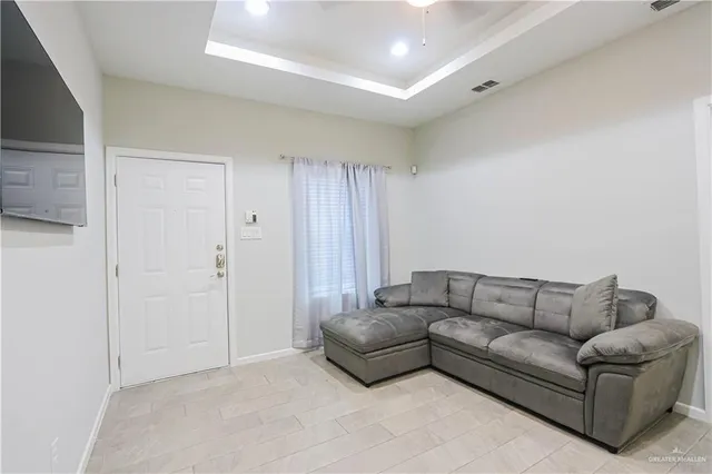 $1,000 | 913 West Sunset Valley Street, Mission, TX 78573