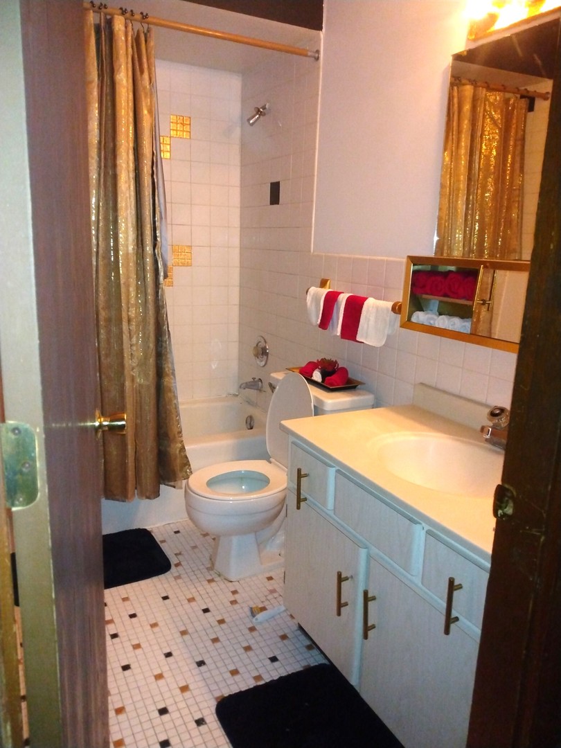 18550 Torrence Avenue, Unit 23 Lansing, IL 60438 - Photo 11 of 13