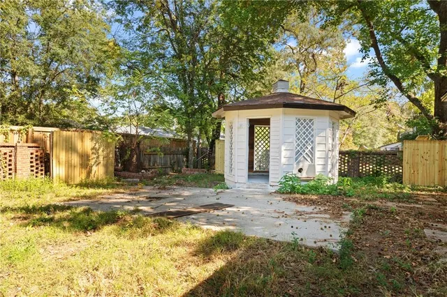 $1,500 | 207 Tanglewood Drive, Warner Robins, GA 31093