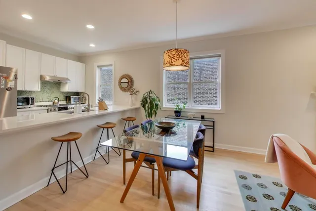 $5,000 | 1725 North Mohawk Street, Unit 2S, Chicago, IL 60614