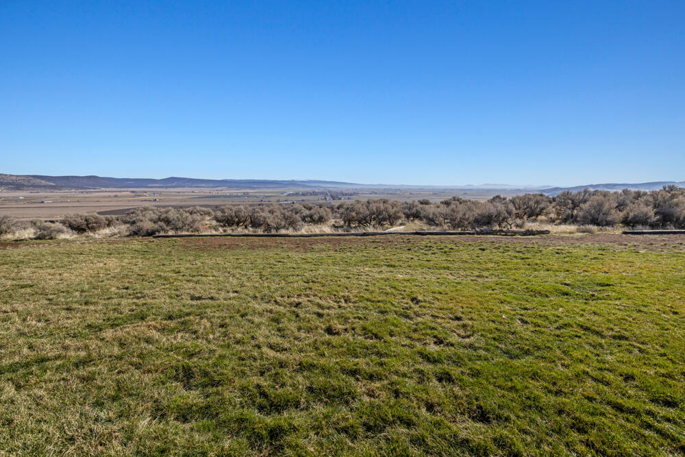 12150 Falvey Road Klamath Falls, OR 97603 - Photo 32 of 80 12150FalveyRd.-31
