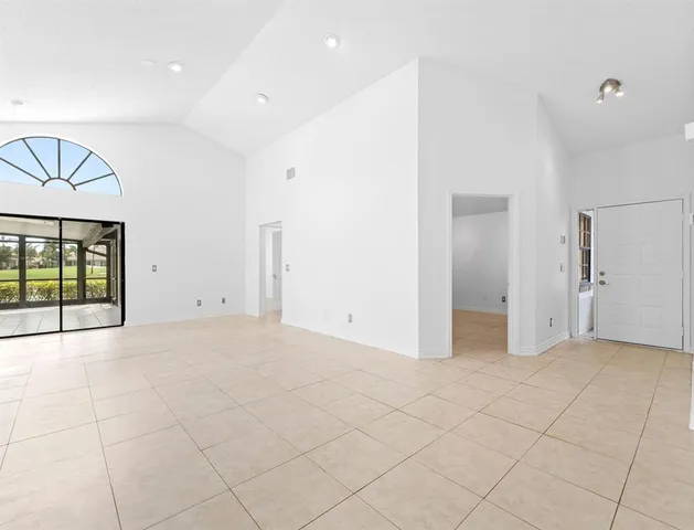 $4,500 | Undisclosed Address, Boynton Beach, FL 33472