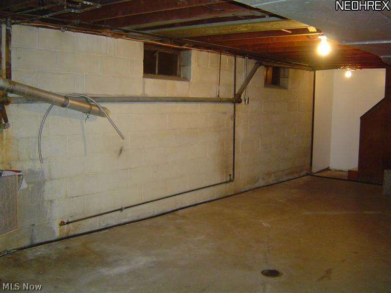 5859 Highland Road Cleveland, OH 44143 - Photo 20 of 25 Gallery Image 20