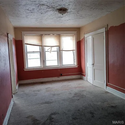 $106,000 | 4341 Shreve Avenue, St. Louis, MO 63115