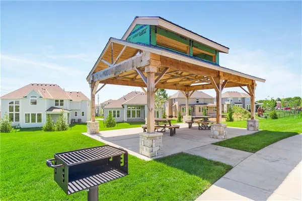 $674,521 | 4102 West 158th Terrace, Overland Park, KS 66224
