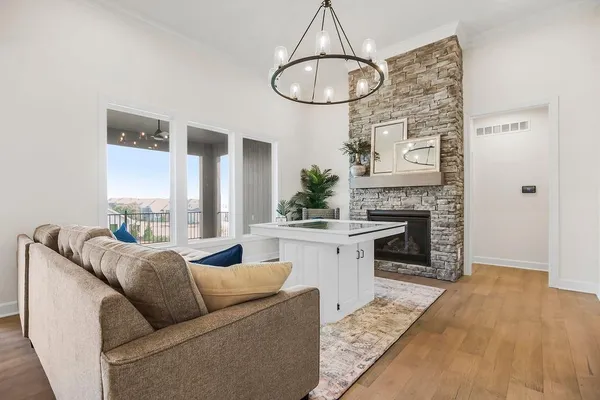 $674,521 | 4102 West 158th Terrace, Overland Park, KS 66224