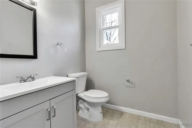 $379,900 | 12482 Broadway, Alden, NY 14004