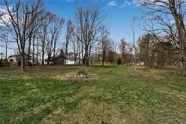 $379,900 | 12482 Broadway, Alden, NY 14004