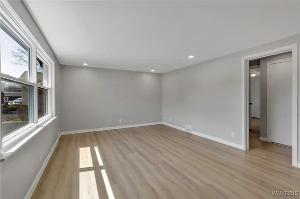 $349,900 | 12482 Broadway, Alden, NY 14004