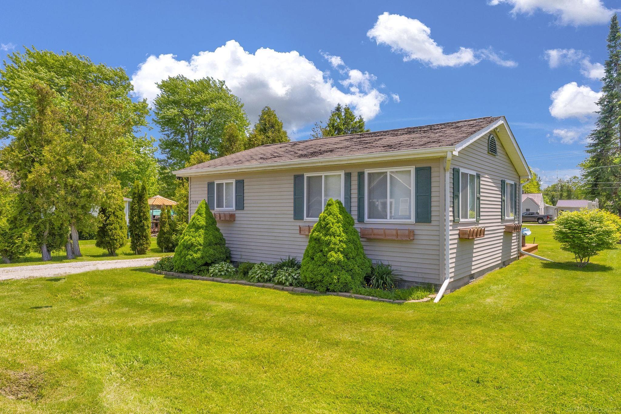 7296 Cedar Road Lexington, MI 48450 - Photo 20 of 35
