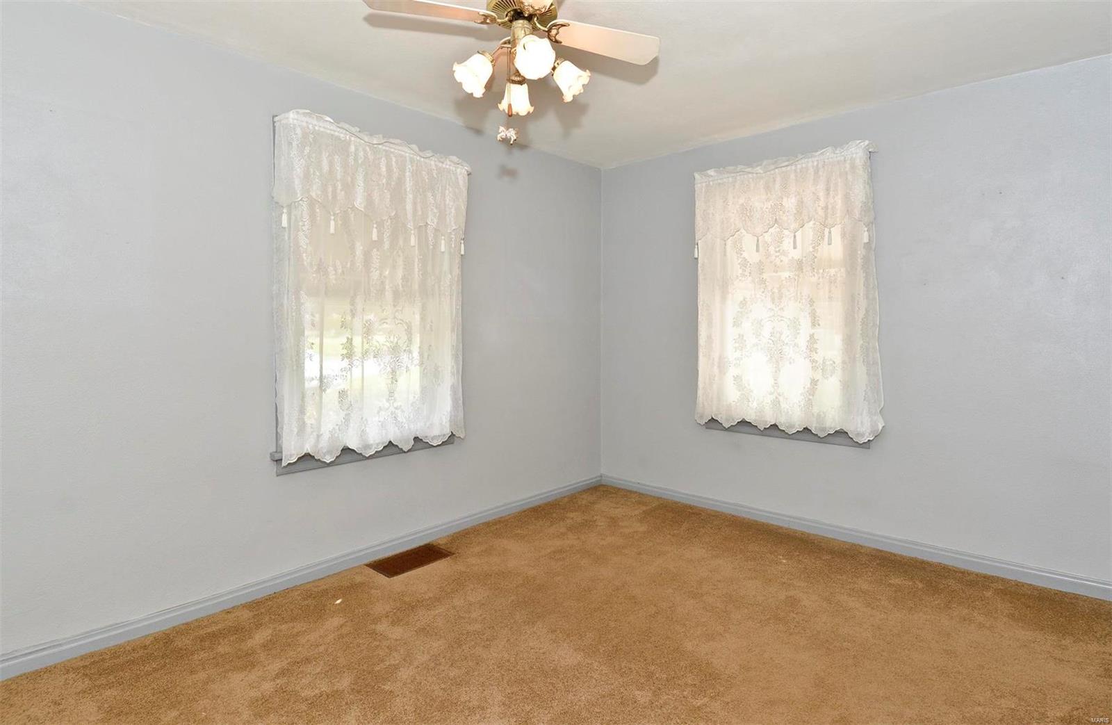 3517 Wismer Road St. Ann, MO 63074 - Photo 13 of 34 Gallery Image 13