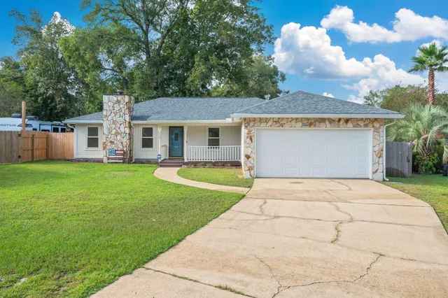 a front view of house with yard