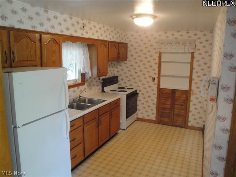 2117 East Garfield Road New Springfield, OH 44443 - Photo 4 of 13